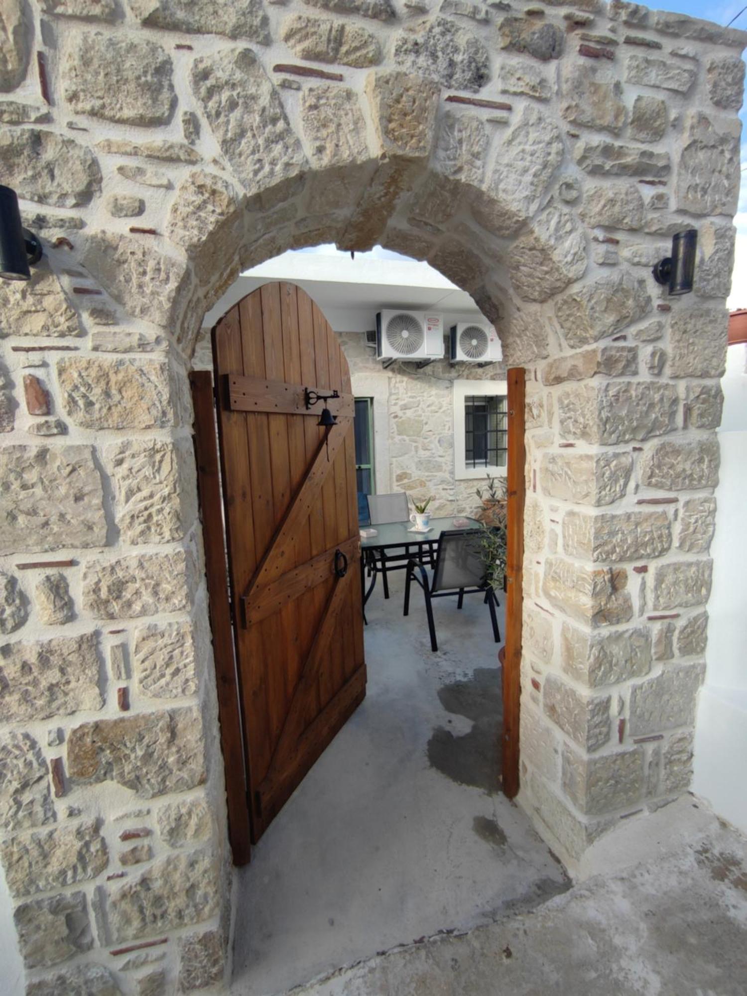 La Maison D Aspasia Kamilari Ngoại thất bức ảnh