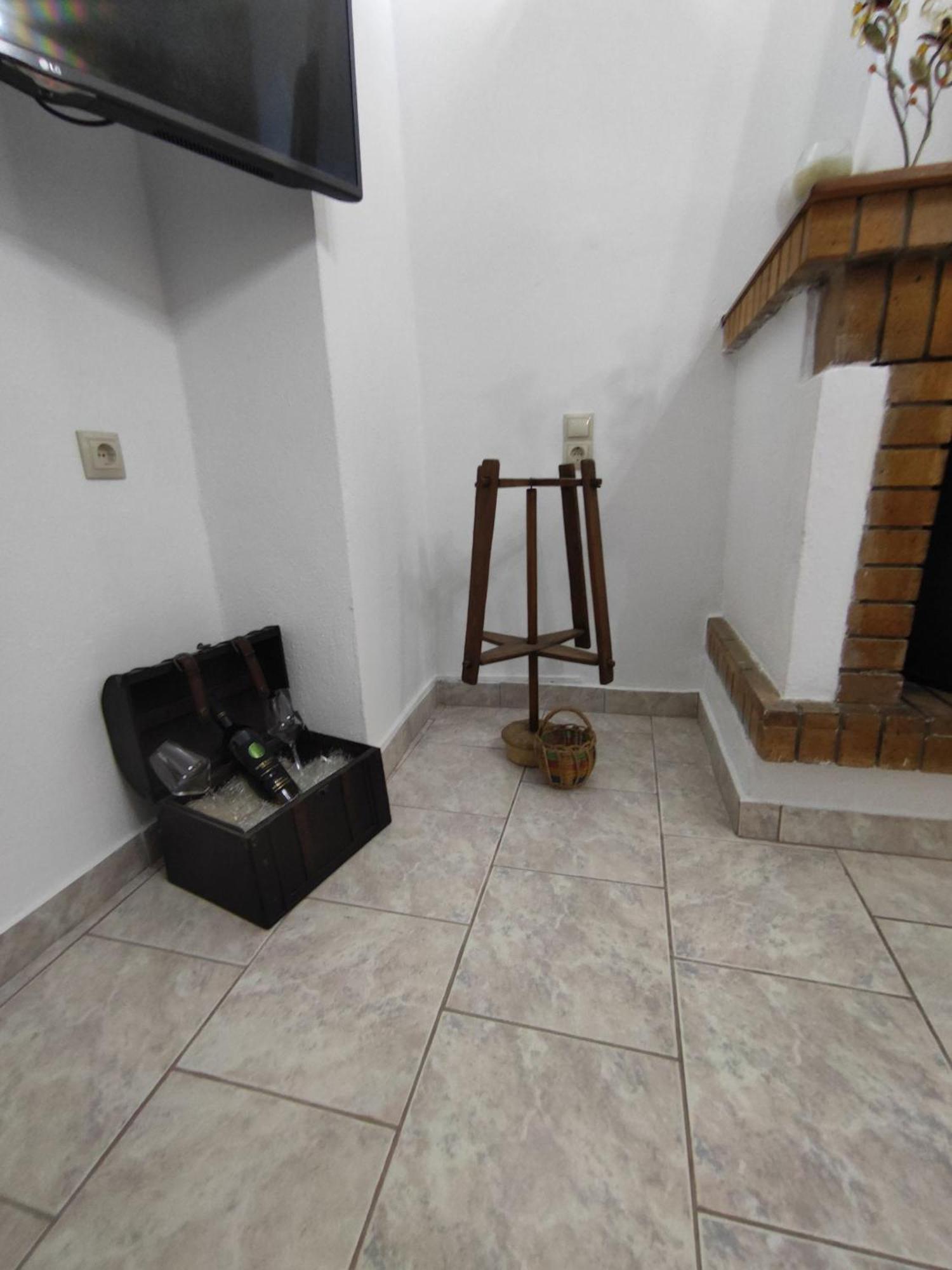 La Maison D Aspasia Kamilari Ngoại thất bức ảnh